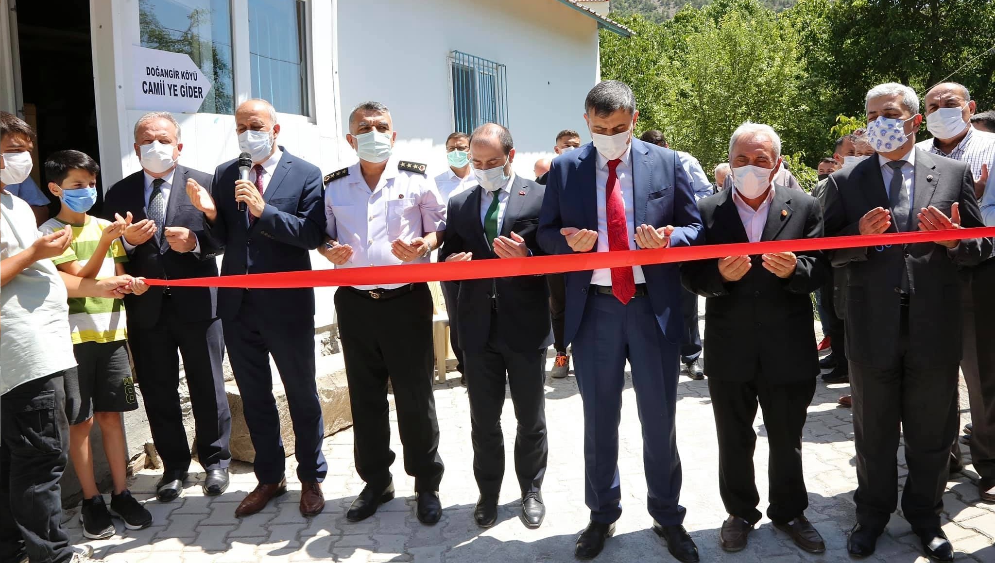 DOĞANGİR KÖYÜ CAMİ DUALARLA  İBADETE AÇILDI